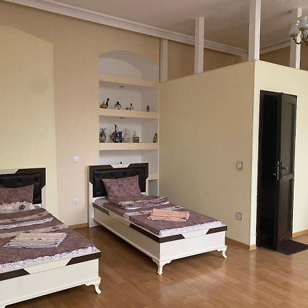 Beaming_House Hotel Şǝki Bagian luar foto