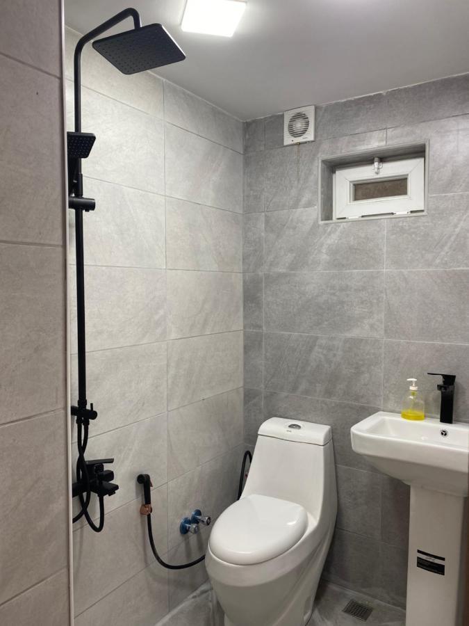 Beaming_House Hotel Şǝki Bagian luar foto