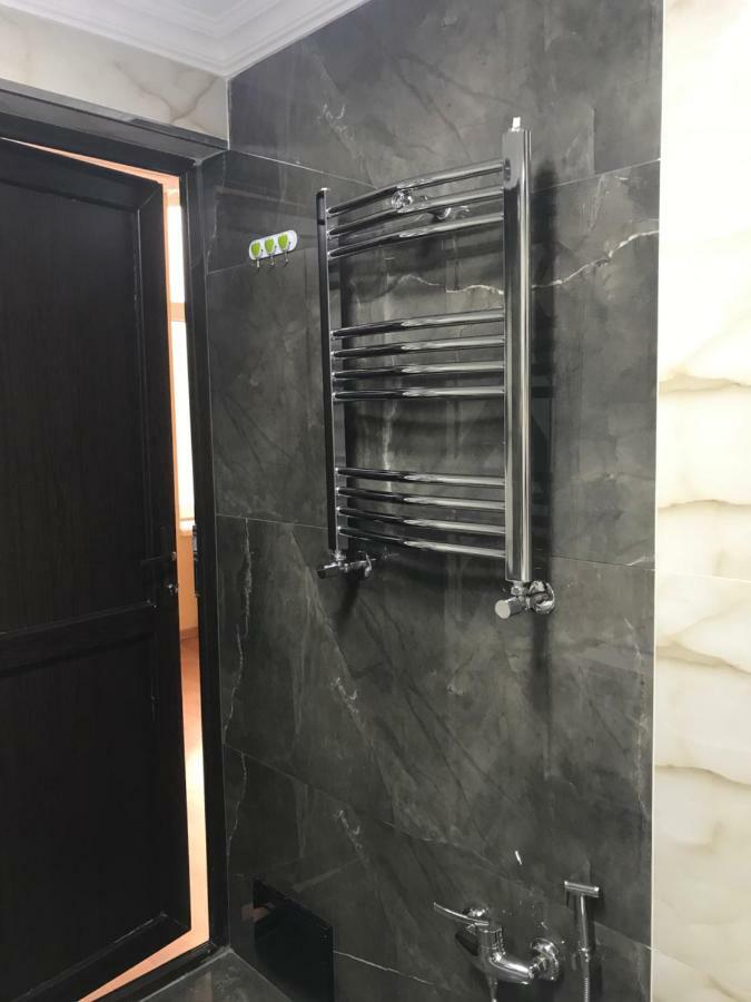 Beaming_House Hotel Şǝki Bagian luar foto